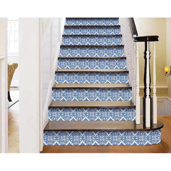 Homeroots 7 x 7 in. Blue & White Valencia Peel & Stick Tiles 400113 - main
